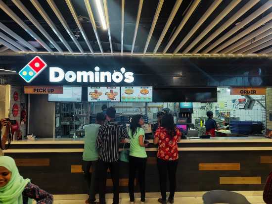 domino's franchise